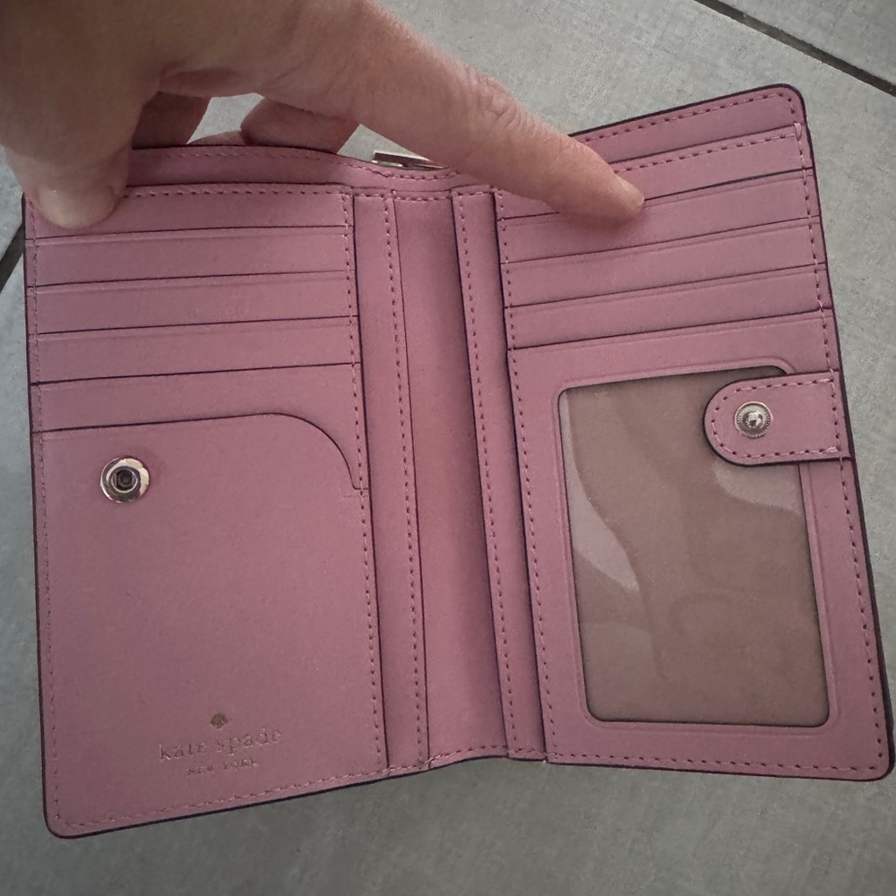 Kate Spade Wallet - Picture 5 of 5